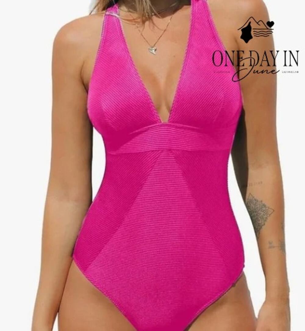 Cupshe Textured One Piece Swimsuit Size XS